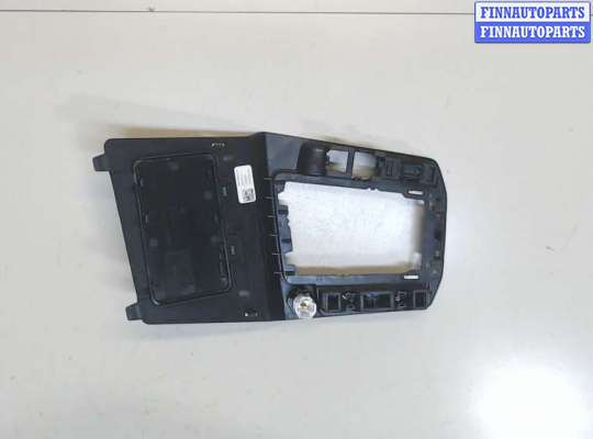 купить Рамка под кулису на Volkswagen Jetta 7 2018-2024