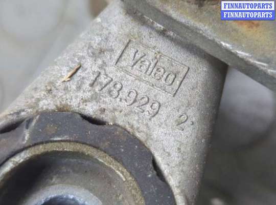 купить Механизм стеклоочистителя (трапеция дворников) на Audi Q7 2005-2015