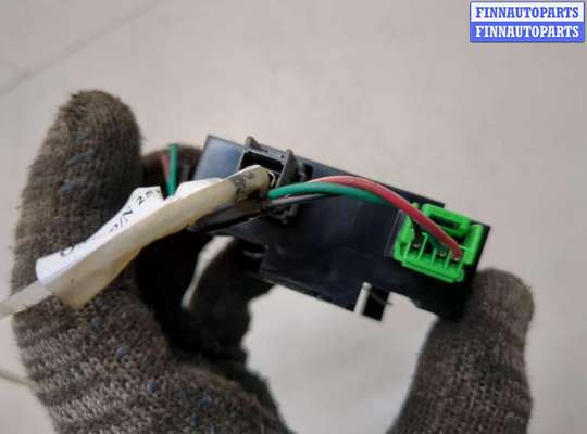 купить Блок управления центральным замком на Cadillac Escalade 3 2006-2014