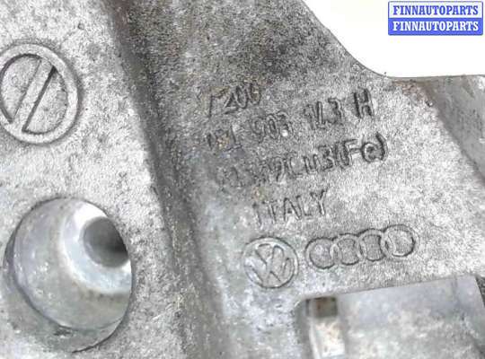 купить Кронштейн крепления генератора на Audi A4 (B8) 2007-2015