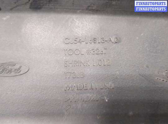 купить Накладка замка капота на Ford Escape 2012-2015