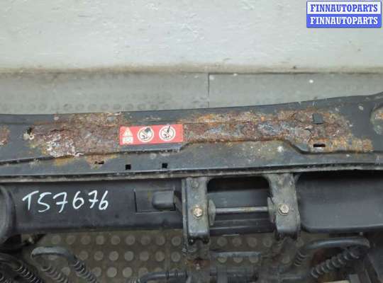 купить Рамка передняя (телевизор) на Mercedes C W203 2000-2008