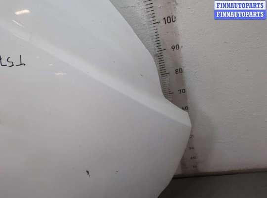 Капот на Ford Focus III