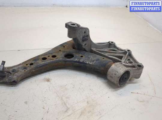 Рычаг подвески SK462547 на Skoda Fabia 1999-2007