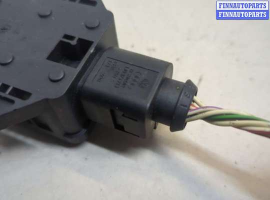 купить Датчик ускорения на Volkswagen Phaeton 2002-2010