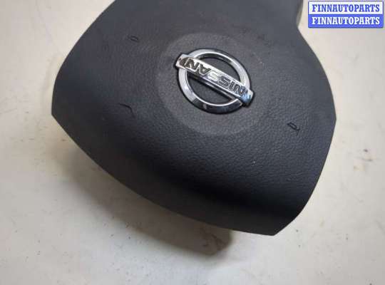 Подушка безопасности водителя (AirBag) на Nissan Note (E11)