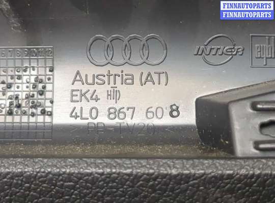 купить Обшивка крышки (двери) багажника на Audi Q7 2005-2015