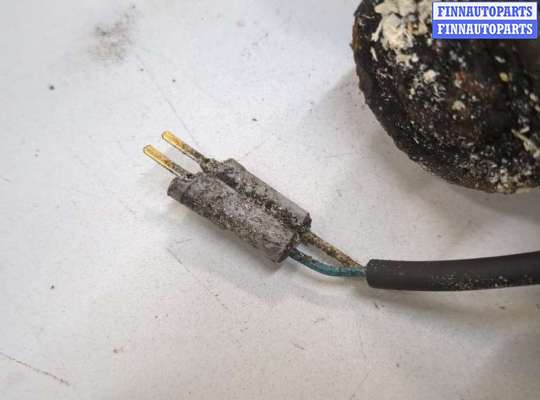 купить Ступица (кулак, цапфа) на Toyota Previa (Estima) 2000-2006