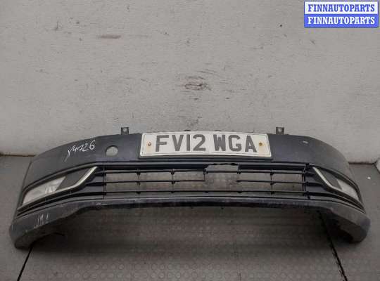 Фара противотуманная (галогенка) VG2403385 на Volkswagen Passat 7 2010-2015 Европа