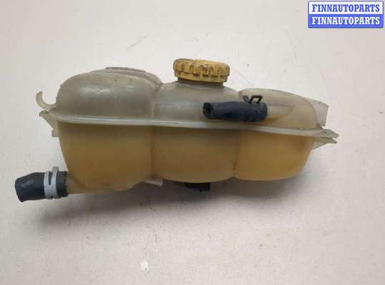 Бачок расширительный на Opel Omega B