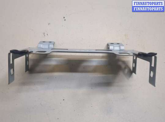 купить Кронштейн (лапа крепления) на Infiniti QX80 2014-2017