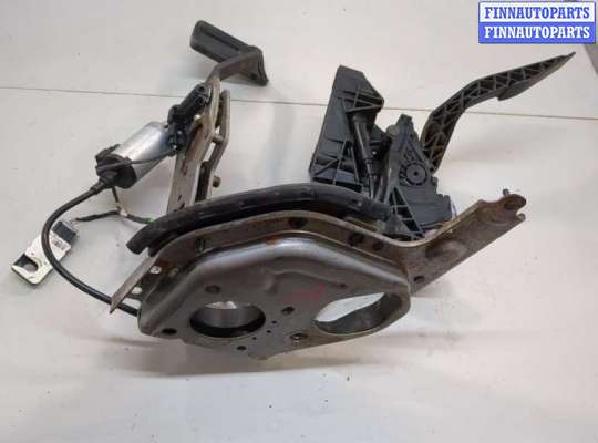 купить Узел педальный (блок педалей) на Cadillac Escalade 3 2006-2014