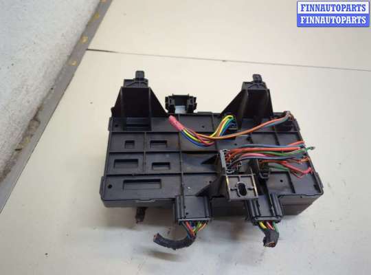 купить Блок предохранителей на Lincoln Navigator 2002-2006