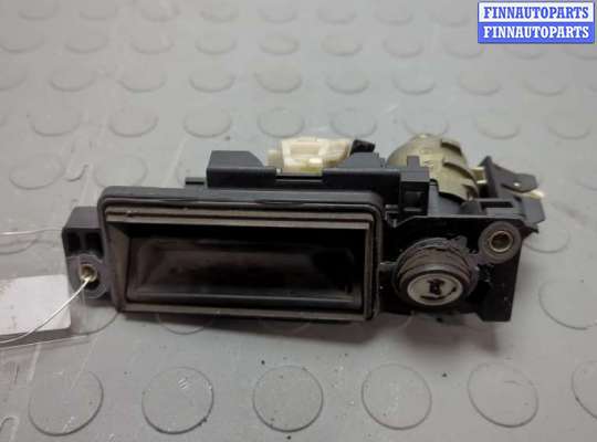 купить Кнопка открывания багажника с крышки на Mercedes C W203 2000-2008
