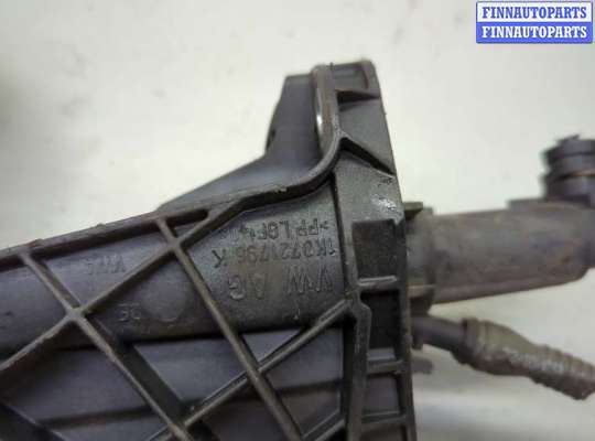 купить Педаль сцепления на Volkswagen Passat 6 2005-2010