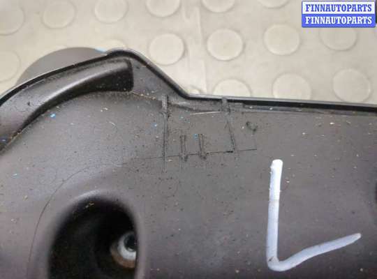 Крышка клапанная (крышка головки блока) на Land Rover Discovery III