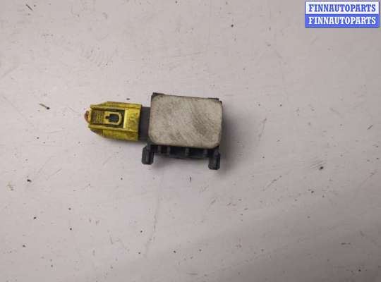 Датчик удара MB1472594 на Mercedes ML W164 2005-2011