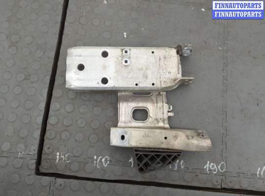 Кронштейн усилителя бампера BM3595372 на BMW 3 F30 2012-2019