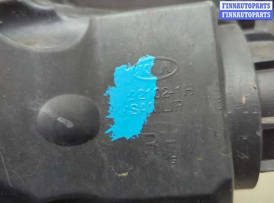 Фара передняя на Kia Ceed I (ED)