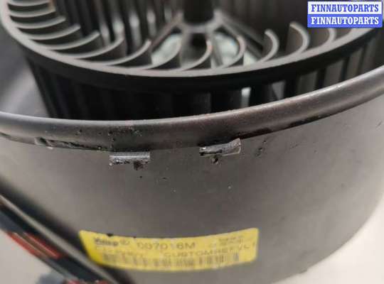 Мотор отопителя на Opel Vectra C