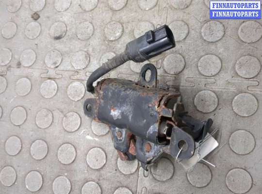 Замок капота