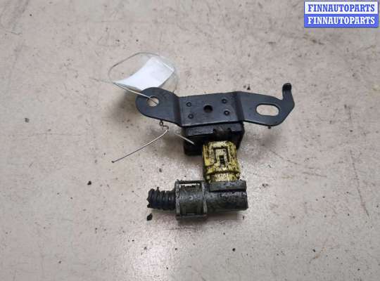 купить Датчик удара на Pontiac Vibe 1 2002-2008