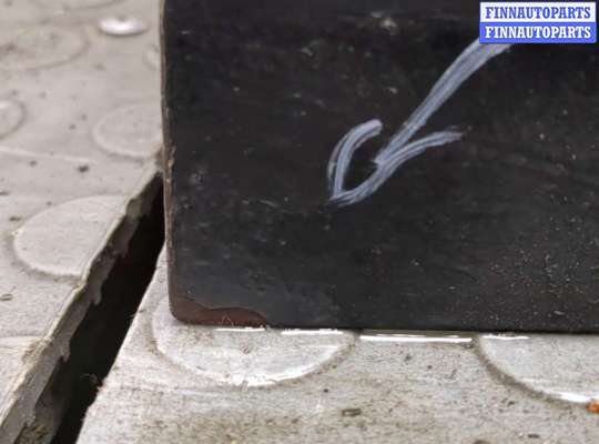 купить Стекло боковой двери на Volkswagen Touran 2010-2015