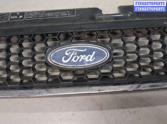 Решетка радиатора на Ford Escape