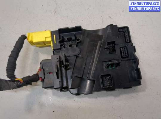 купить Блок управления подрулевыми переключателями на Volkswagen Scirocco 2008-2014