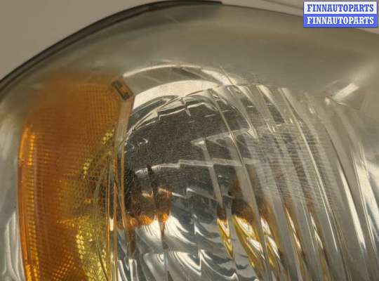 Фара передняя на Mazda Tribute I