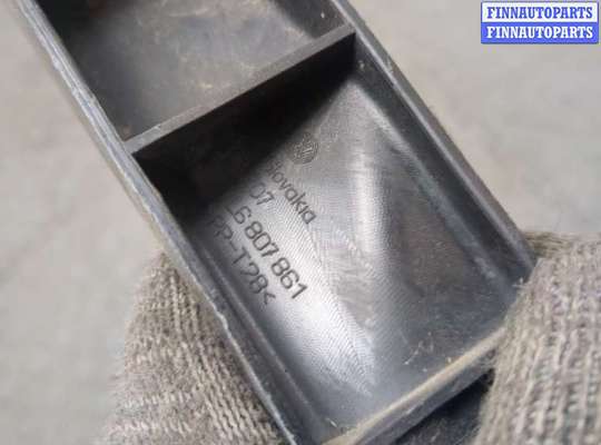 купить Кронштейн бампера на Volkswagen Touareg 2002-2007