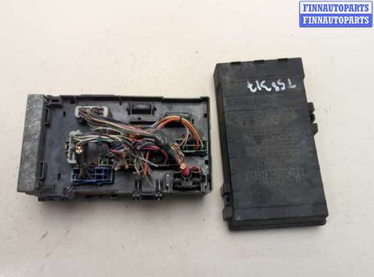 купить Блок предохранителей на Chrysler Voyager 2000-2007