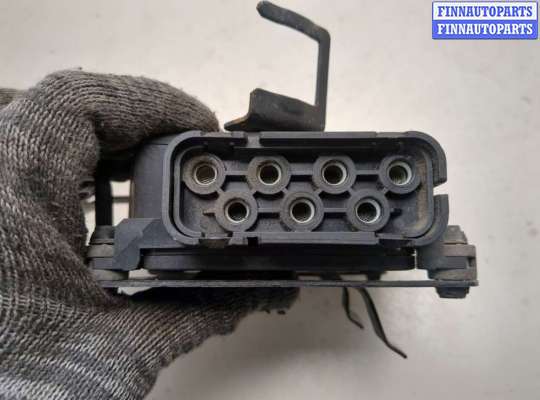 купить Блок клапанов на Skoda Octavia (A5) 2004-2013