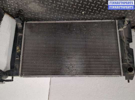 Радиатор охлаждения двигателя PN16880 на Pontiac Vibe 1 2002-2008
