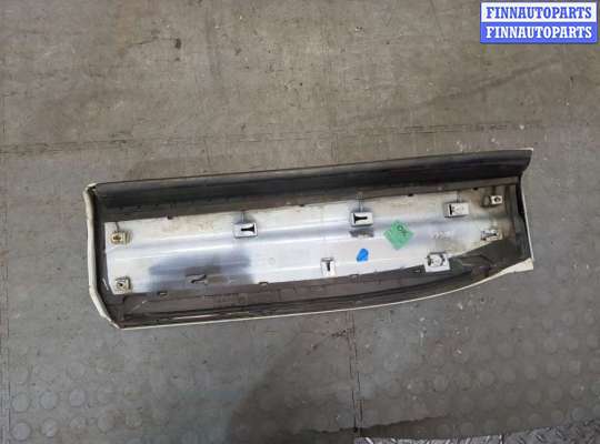 купить Молдинг двери на Volkswagen Tiguan 2007-2011