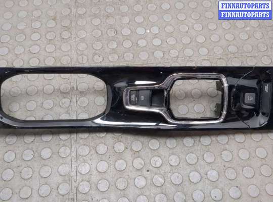 Пластик центральной консоли HD511608 на Honda HRV 2015-2021