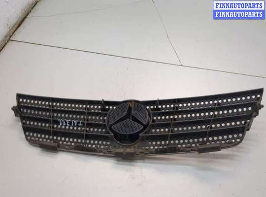 купить Решетка радиатора на Mercedes C W203 2000-2008