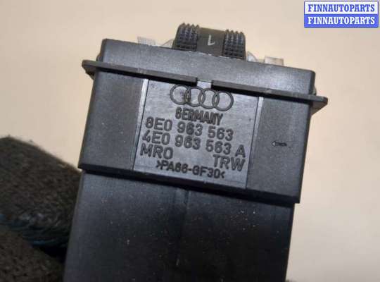 купить Кнопка обогрева сидений на Audi Q7 2005-2015