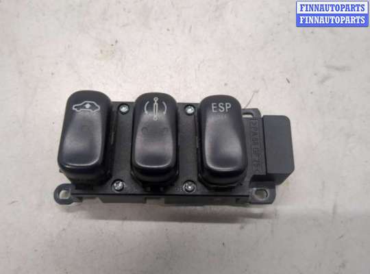 Купить Кнопка ESP на Mercedes S W220 1998-2006 Кнопка ESP MB1733552 на Mercedes S W220 1998-2006