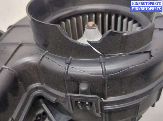 купить Двигатель отопителя (моторчик печки) на Honda Insight 2009-2014