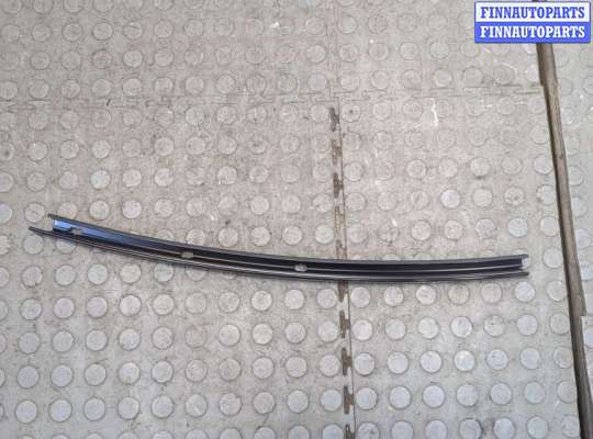 Молдинг стекла (боковое) BM3367916 на BMW 3 G20, G21 2018-2025