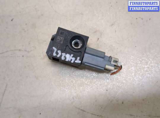 купить Датчик удара на Opel Astra K 2015-2021