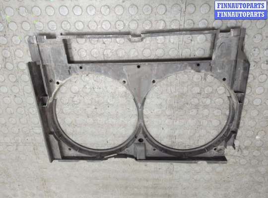 Кожух вентилятора радиатора (диффузор) MB1707571 на Mercedes C W202 1993-2001