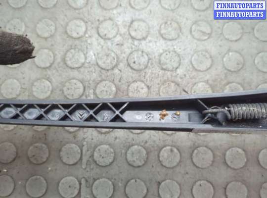 купить Щеткодержатель на Citroen C4 Picasso 2006-2013