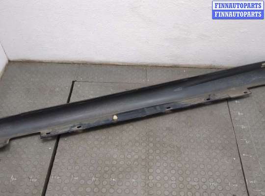 купить Накладка на порог на Mercedes C W204 2006-2015