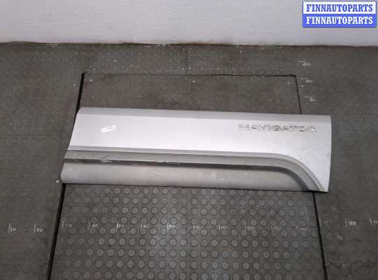 Молдинг двери LN16277 на Lincoln Navigator 2002-2006