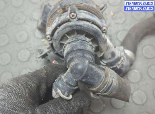 Насос водяной (помпа) на Mercedes-Benz GLC (X253/C253)