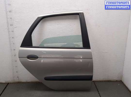 купить Стекло боковой двери на Renault Scenic 1996-2002