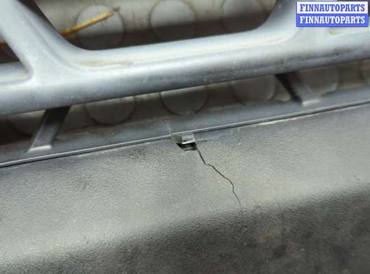 купить Решетка радиатора на Iveco Daily 5 2011-2014