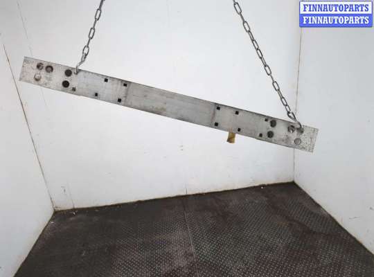 Усилитель бампера на Lexus GS III (S190)